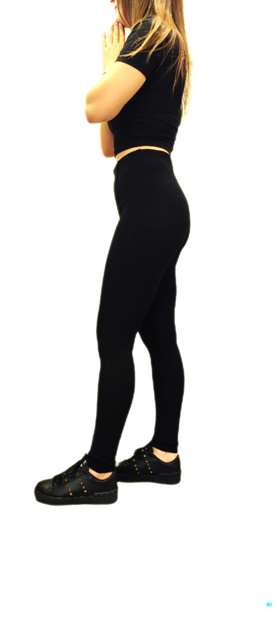 Μαύρο κολάν με γραμμη στο κέντρο.