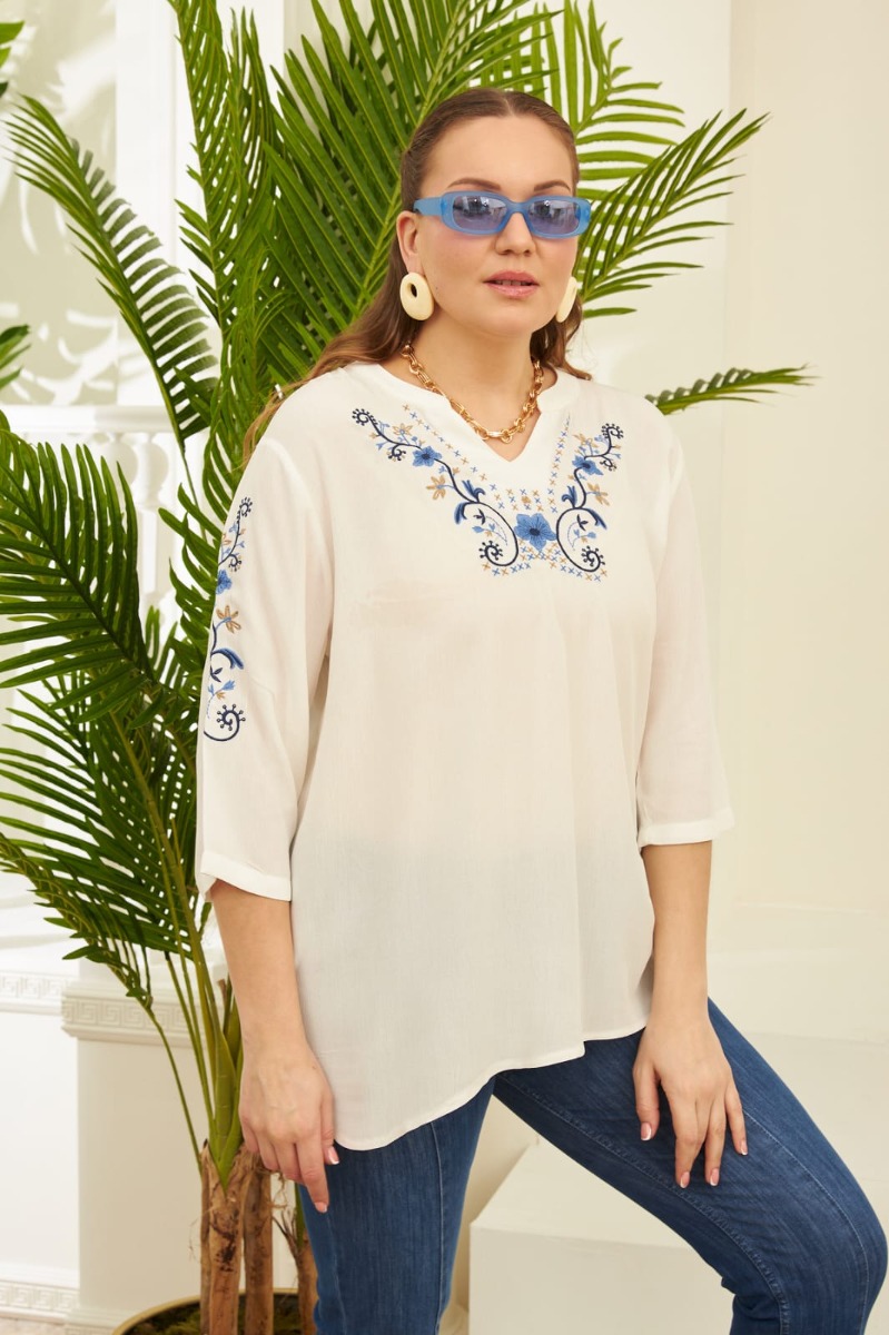Μπλούζα με κεντιτά σχέδια
